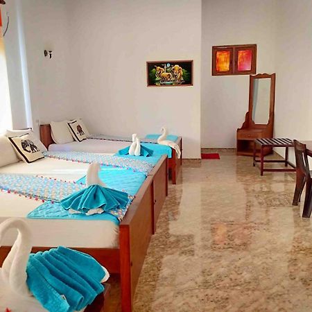 Hungry Lion Resort سيغيرِيا المظهر الخارجي الصورة
