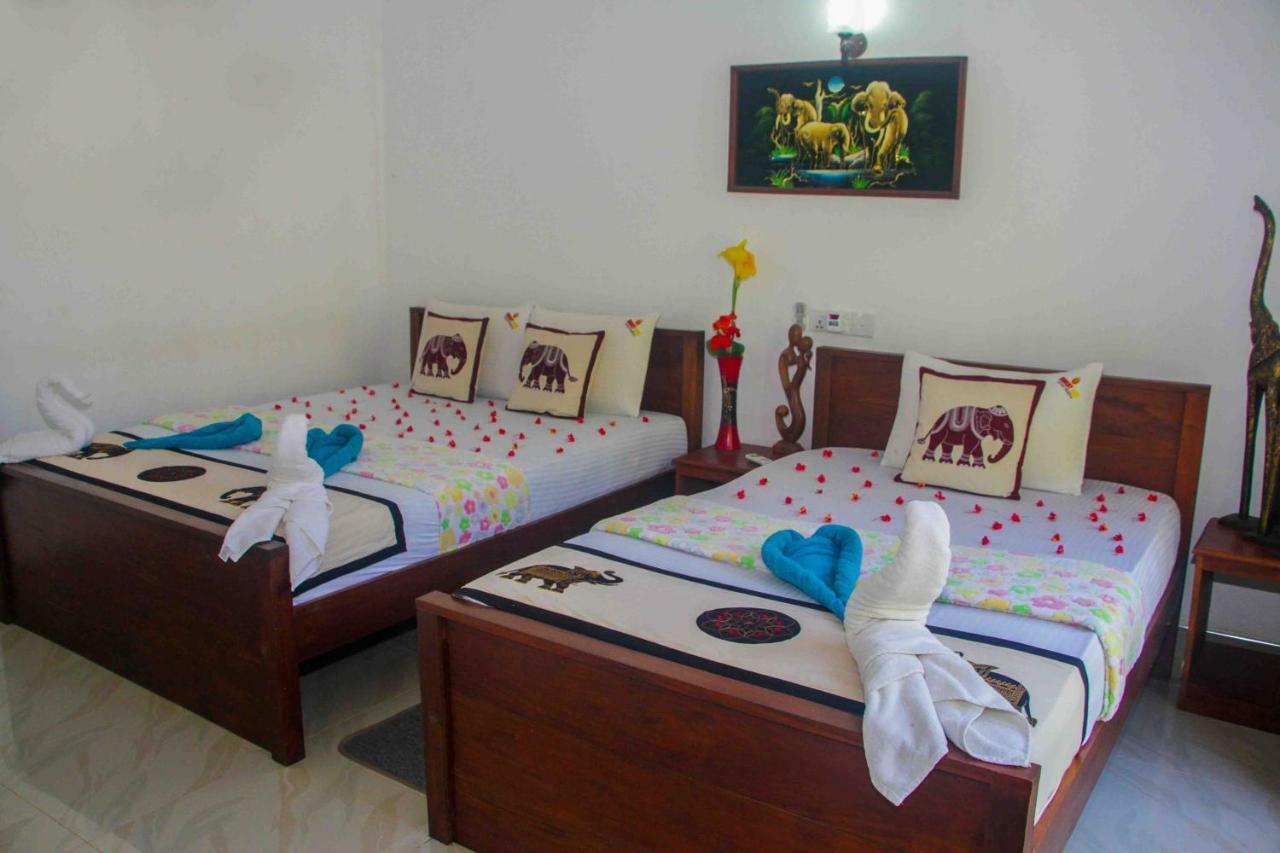 Hungry Lion Resort سيغيرِيا المظهر الخارجي الصورة